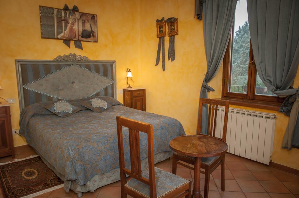 דירות קאסטיגליונה דל לאגו Residenza Il Palazzo חדר תמונה
