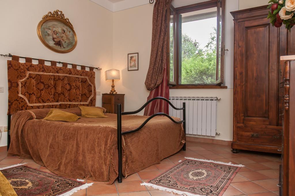 דירות קאסטיגליונה דל לאגו Residenza Il Palazzo חדר תמונה